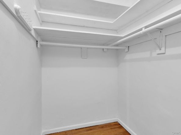 211-40 18th Avenue 6C, Bayside NY 11360