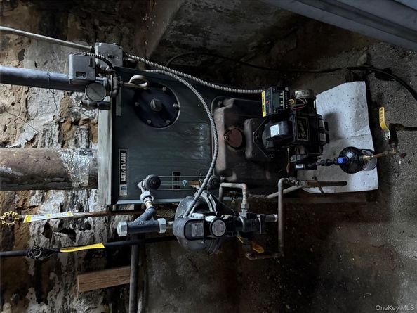 950 Rev James Polite Avenue, Bronx NY 10459