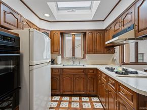 179 California Place N, Island Park NY 11558