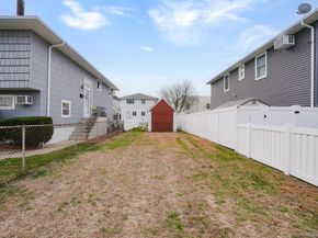 179 California Place N, Island Park NY 11558