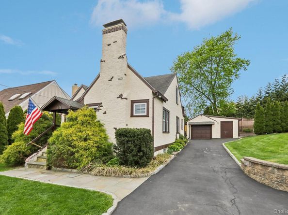 148 Chelsea Street, Hawthorne NY 10532