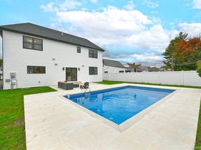 39 Forest Lane, Westbury NY 11590