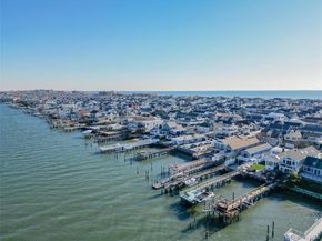 991 W Park Avenue, Long Beach NY 11561