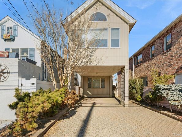 991 W Park Avenue, Long Beach NY 11561