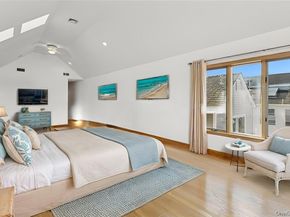 991 W Park Avenue, Long Beach NY 11561