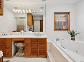 991 W Park Avenue, Long Beach NY 11561