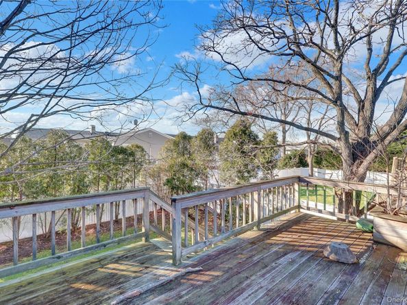 2988 Bond Drive, Merrick NY 11566