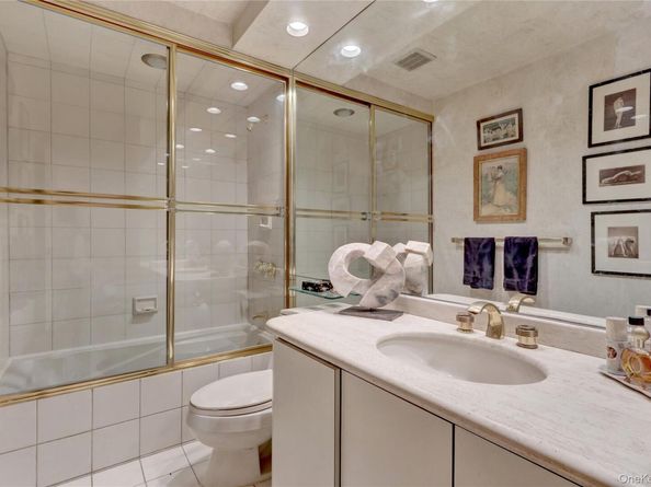 2988 Bond Drive, Merrick NY 11566