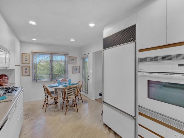 2988 Bond Drive, Merrick NY 11566