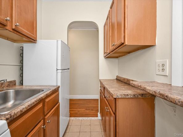 210 Martine Avenue 6M, White Plains NY 10601