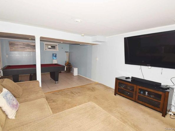 50 Croley Street, Huntington NY 11743