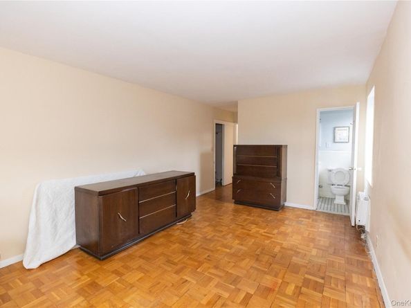 266 Pelham Road 4H, New Rochelle NY 10805