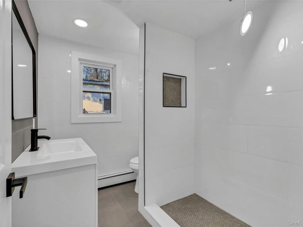 21 John Drive, Farmingville NY 11738