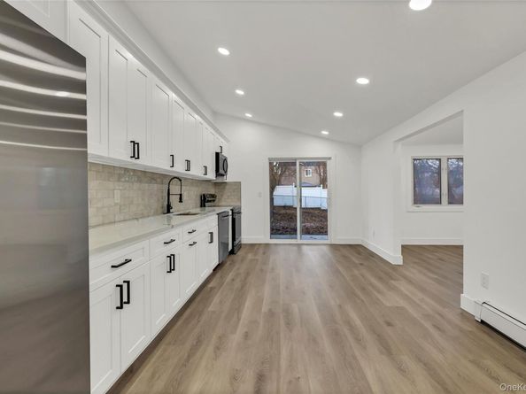 21 John Drive, Farmingville NY 11738