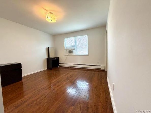 216-11 73 Ave Duplex, Bayside NY 11364