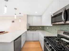 301 Cathedral Parkway 3M, New York (Manhattan) NY 10026