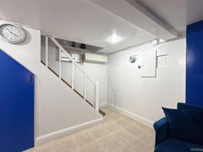 13437 58th Road, Flushing NY 11355