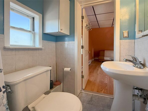 13437 58th Road, Flushing NY 11355