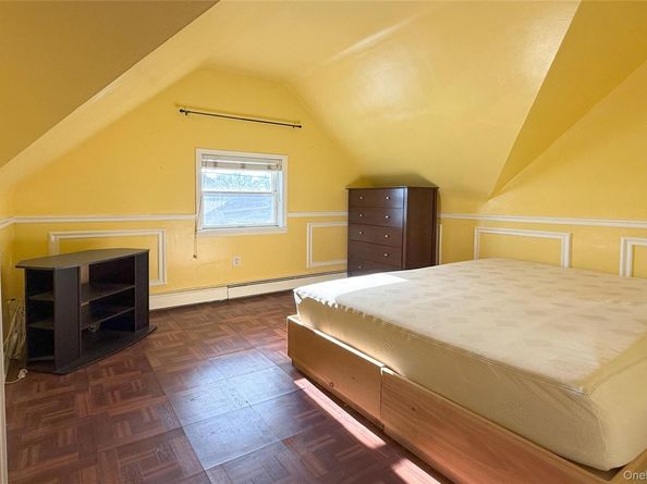 13437 58th Road, Flushing NY 11355