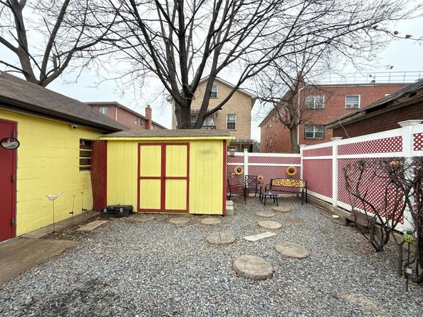 13437 58th Road, Flushing NY 11355