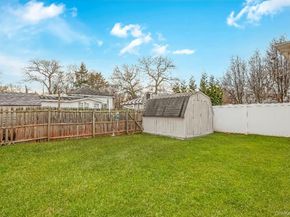 54 5th Street, Ronkonkoma NY 11779