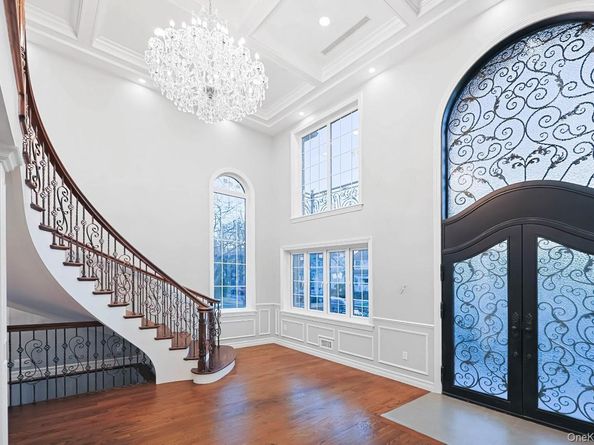 40-11 202nd Street, Bayside NY 11361