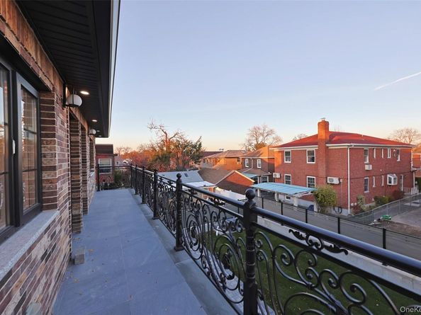 40-11 202nd Street, Bayside NY 11361