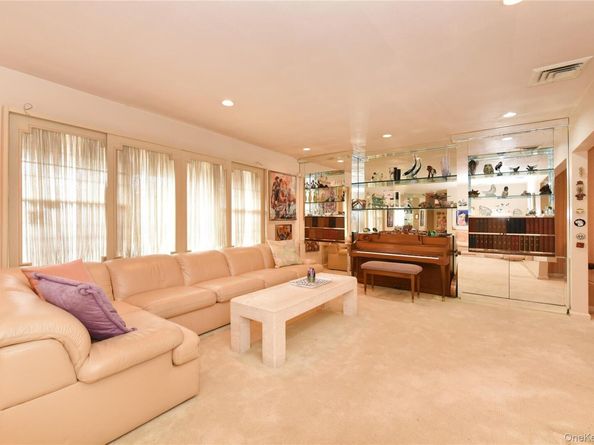 217-49 Stewart Road, Oakland Gardens NY 11364