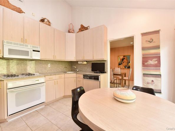 217-49 Stewart Road, Oakland Gardens NY 11364