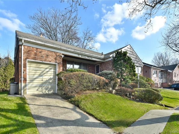 217-49 Stewart Road, Oakland Gardens NY 11364