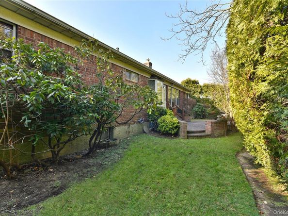 217-49 Stewart Road, Oakland Gardens NY 11364