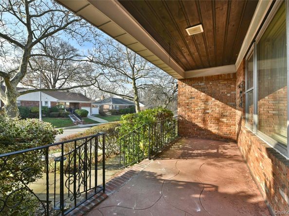 217-49 Stewart Road, Oakland Gardens NY 11364