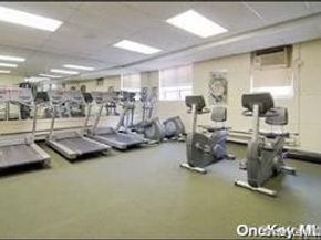 54-44 Little Neck Parkway 6V, Little Neck NY 11362