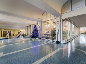 54-44 Little Neck Parkway 6V, Little Neck NY 11362