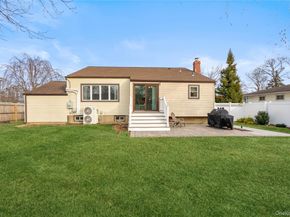 246 W 10th Street, Deer Park NY 11729