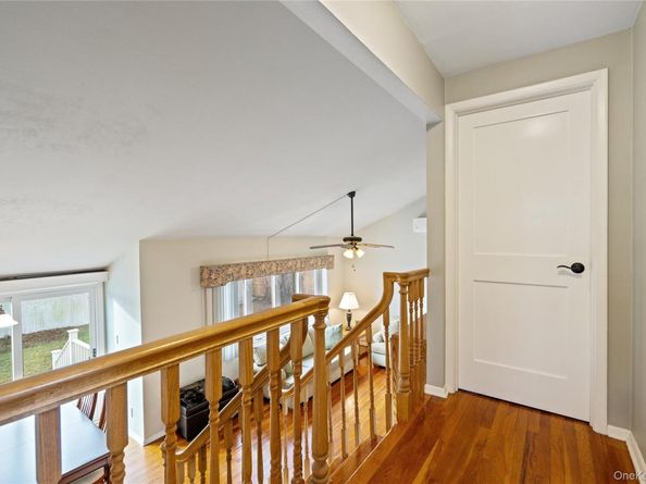 246 W 10th Street, Deer Park NY 11729