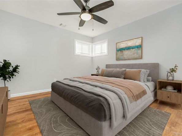 147 W Hampton Road, Lindenhurst NY 11757