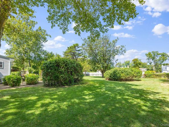 37 Bailey Avenue, Bay Shore NY 11706