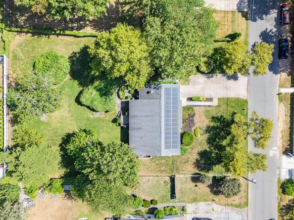 37 Bailey Avenue, Bay Shore NY 11706