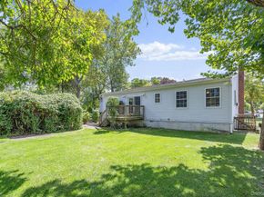 37 Bailey Avenue, Bay Shore NY 11706