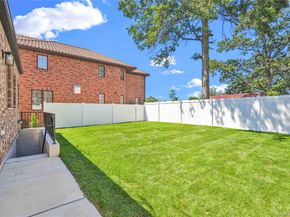 244-89 61st Avenue, Little Neck NY 11362