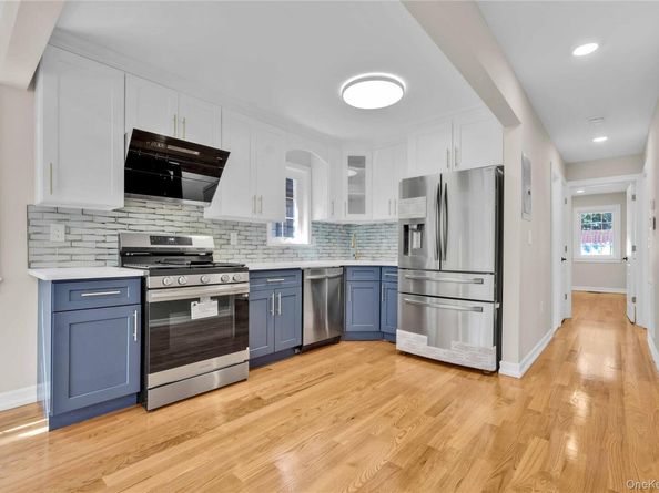 244-89 61st Avenue, Little Neck NY 11362