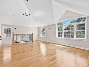 244-89 61st Avenue, Little Neck NY 11362