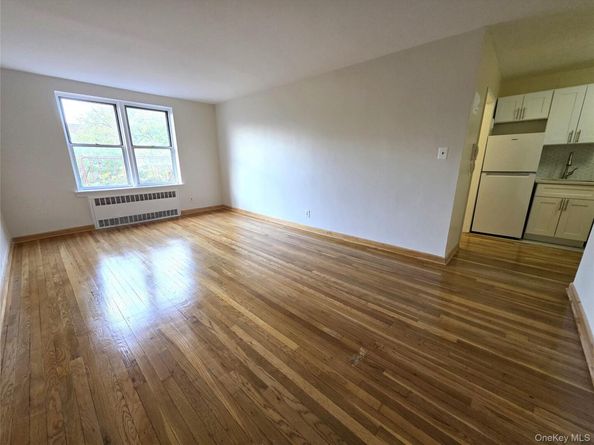 65-05 Yellowstone Boulevard 6C, Forest Hills NY 11375