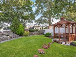 19 Wayside Lane, Wantagh NY 11793
