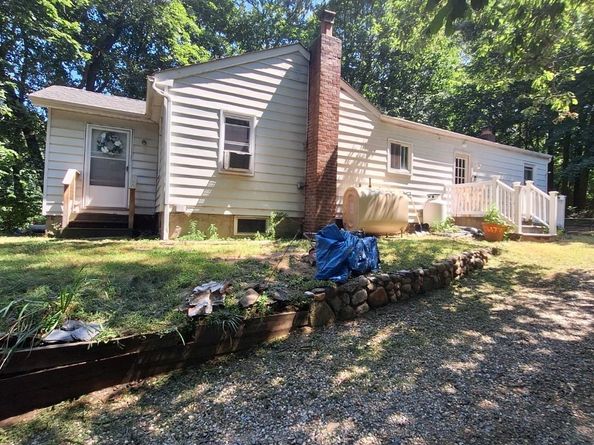 40 Christian Avenue, Setauket NY 11733