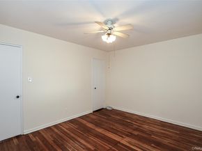 220-04 Stronghurst Avenue 185, Queens Village NY 11427