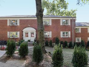 220-04 Stronghurst Avenue 185, Queens Village NY 11427