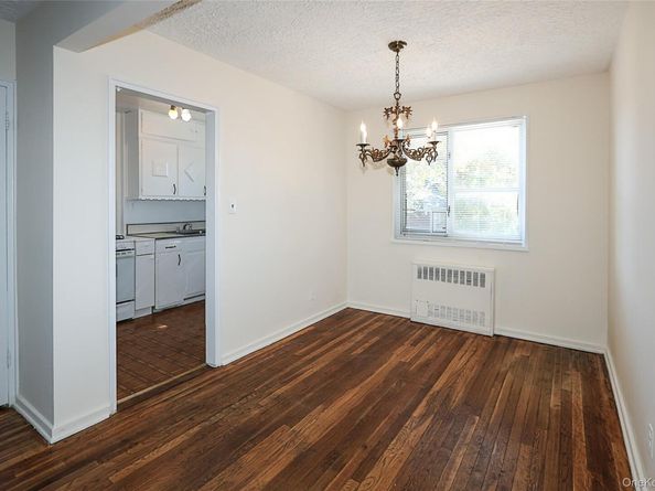 220-04 Stronghurst Avenue 185, Queens Village NY 11427