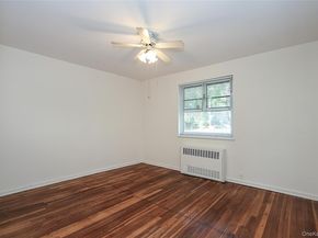 220-04 Stronghurst Avenue 185, Queens Village NY 11427
